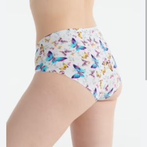 Knix Everyday Essential Boyshort Size Medium - Betsy Johnson Butterfly Flutter